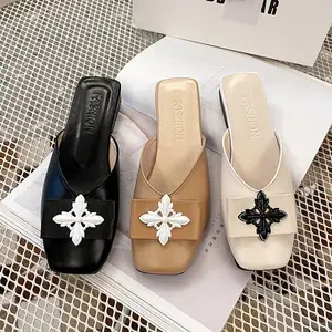 Sandals And Sippers Women Wholesale 2023 New Fashion Casual Ladies Flower Sandals Square Toe Flip Flops Women