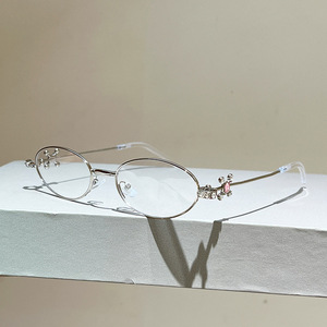 Óculos de Sol Unissex Oval com Diamantes UV400, Novo Estilo 2026, Armação Completa, para Viagem e Fotografia, Proteção UV, Lentes Transparentes para Uso Sem Maquiagem - Product Image 4