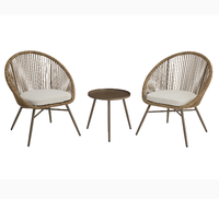 Ensemble de trois pièces pour le thé de l'après-midi en plein air, chaises et tables en rotin pour la cour