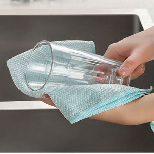 أكواب ملمع الشاي والنبيذ مصنوعة من الفولاذ المقاوم للصدأ تعمل بنظام تلميع النافذة والزجاج تعمل بتنظيف عالي الكفاءة مصنوعة من الألياف الدقيقة والقماش غير المكونة من قماش على شكل سمكة خالية من الكتان TM5 TM6 - Product Image 2