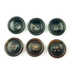 विको H-140034 4-छेद ब्राउन भैंस असली सींग का बटन गोल पैटर्न फ्लैबैक सूखे सफाई सजावट - Product Image 2