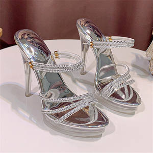 Sandales compensées légères et sexy pour femmes, style jelly, bout ouvert, rivets, effet pieds nus, rehaussant la taille, pour l'extérieur, printemps-été - Product Image 5