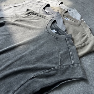 เสื้อกั๊กบาติกผู้ชายขายส่ง แบบไม่มีแขน สกรีนโลโก้ได้ คุณภาพสูง สไตล์สตรีทแวร์ สำหรับฤดูใบไม้ผลิและฤดูร้อน ทรงหลวม สปอร์ต มีรูระบายอากาศ - Product Image 6