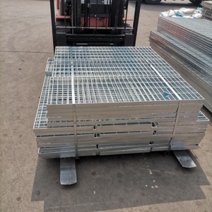 Fabriqué en Chine - Plateformes industrielles - Passerelles - Planchers - Grilles en <span class=keywords><strong>acier</strong></span> <span class=keywords><strong>galvanisé</strong></span> à chaud - Matériaux de construction - <span class=keywords><strong>Grille</strong></span> métallique - Product Image 5