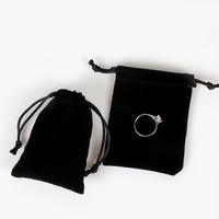 Sacs d'emballage de bijoux personnalisés, pochette à cordon de serrage avec logo personnalisé pour boucles d'oreilles, bagues, sac cadeau de luxe en velours pour l'image de marque au détail