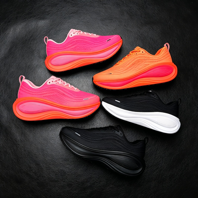 Factory Wholesale Unisex Sneakers Lightweight Jogging Fashion Sports Shoes Casual Carbon Fiber Shoes Men Training Running Shoes