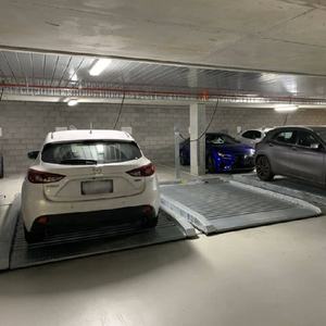 Sistema de plataforma deslizante para equipo de aparcamiento de espacio estrecho - Product Image 1