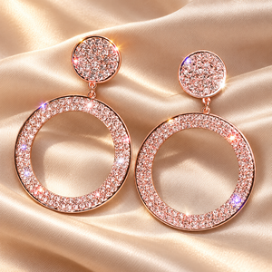 Boucles d'oreilles pendantes géométriques en strass pour femmes, bijoux de mode scintillants et tendance - Product Image 1