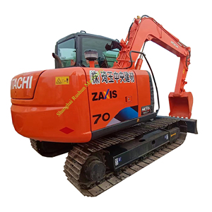 Escavatore Cingolato Mini Hitachi ZX70 Usato, 7 Tonnellate, Originale Giapponese, Piccolo Escavatore - Product Image 1