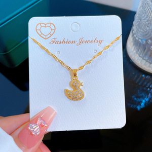 Collar de Lujo con Colgante de Patito con Diamantes de Circonia, Cadena de Acero de Titanio, para Mujer - Product Image 6