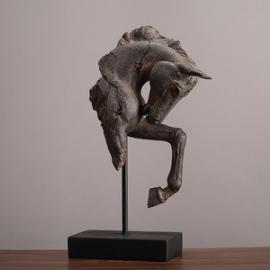 American <b>Style</b> Horse <b>Head</b> Resin Ornament For Living Room Home Decor Traditional Design Irregular Shape Single Piece - Product Image 1