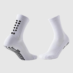 ถุงเท้ากันลื่นสำหรับเล่นฟุตบอลผลิตเองโลโก้ที่กำหนดเอง - Product Image 5