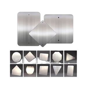 علامة توقف بطيئة عاكسة بمقبض خشبي 28 بوصة علامة أمان مرورية متينة من الألومنيوم - Product Image 5