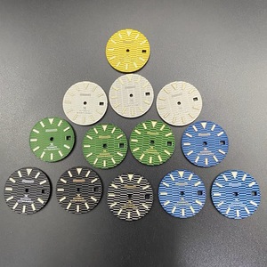 Cadran de date unique pour modification de montre, motif à étages, vert lumineux, 28,5 mm, compatible avec les mouvements NH35 NH36 - Product Image 1
