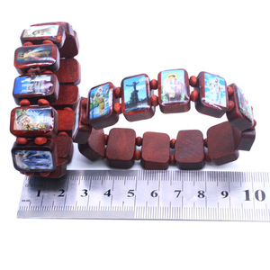 Pulsera cuadrada de madera con imágenes religiosas, versión en blanco y negro, brazalete de moda RB 026 - Product Image 3