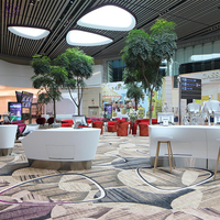 Comptoir de Check-in et de Billetterie d'Aéroport Moderne en Corian Personnalisable avec Bureau d'Information, Surface Solide Durable en Pierre pour Centre Commercial et École