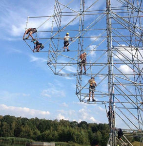 Échafaudage de serrure de tasse en acier à chaud Q345 échafaudage en métal galvanisé Ringlock pour la construction - Product Image 3