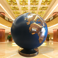 Modèle de globe plaqué en acier inoxydable de 1000 mm pour la décoration d'hôtels et de vacances, style art populaire