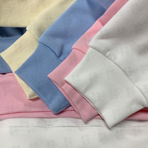 Sudadera Personalizada con Logotipo, Cuello Redondo, de Algodón y Poliéster Premium - Product Image 4
