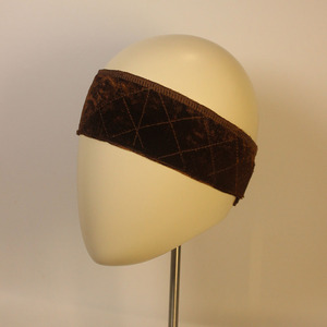 Venta al por mayor de Diademas elásticas de encaje Peluca Banda de agarre Antideslizante Ajustable Peluca de terciopelo Agarre Diadema para mantener la peluca - Product Image 2