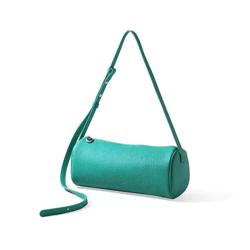 สีเขียว