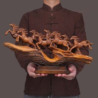 Chevaux chinois Statue Sculpture résine cheval de course décoration de bureau à domicile ornements de table pour la richesse et le succès bonne chance