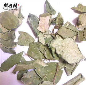 中国古美術✦浮雕・連年有余図・天球瓶30X23cm✦花瓶・文房具・純手描き・陶芸 A blue and white vase, yuhuchunping, Seal mark and period of