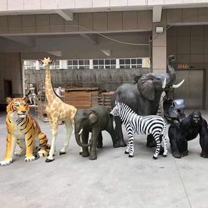 Décoration d'anniversaire, ballon en fibre de verre, résine, girafe, lion, éléphant, ours polaire, figurine, <span class=keywords><strong>sculpture</strong></span> pour la décoration de fête de Noël - Product Image 6