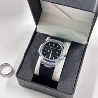 Nouvelle montre à quartz de luxe pour homme, boîtier carré en alliage, bracelet en silicone, étanche, simple, tendance, lumineuse, avec date