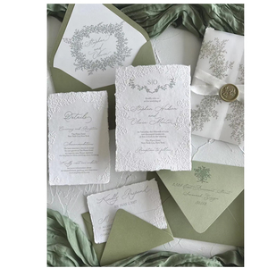 Invitaciones de Boda Elegantes y de Lujo, Hechas a Mano, con Borde Deshilachado, Papel de Algodón, Diseño Floral en Relieve, con Sobre y Forro - Product Image 1
