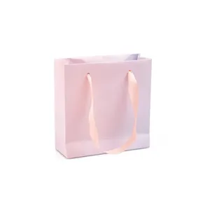 Bolsas de embalaje de cartón con asa de cinta impresa personalizada, color negro mate, para compras de papel de regalo de lujo con logotipo - Product Image 5