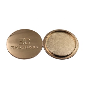 Tùy chỉnh màu vàng kim loại kẽm hợp kim nến <span class=keywords><strong>Jar</strong></span> nắp hình tròn nhỏ với trang trí khắc logo khắc áo giáp kỹ thuật - Product Image 3