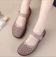 Sandales de loisirs pour femmes les plus vendues – Nouvelle collection été 2026 – Chaussures plates respirantes et légères à semelle souple en tendon de bœuf pour mamans, antidérapantes