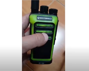 GP-T98 Walkie Talkie,2025 mới cầm tay bán buôn gốc <span class=keywords><strong>Motorola</strong></span>, chất lượng cao chuyên nghiệp xách tay GPS GP-T98 Walkie Talkie - Product Image 5