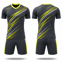 Set Jersey Sepak Bola Custom Sublimasi Seragam Sepak Bola Lengkap Bahan Bernapas Pakaian Latihan Tim Pria Pabrik OEM
