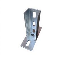 Système de montage inférieur pour panneaux solaires : accessoires de structure en acier pour fondations en béton, par un fabricant de services complets