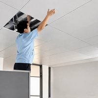Plafond suspendu moderne en aluminium perforé insonorisant 2x2, dalles de faux plafond suspendues