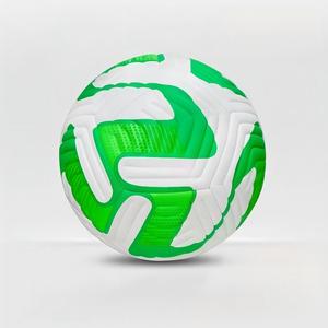 Ballon de football en PVC de haute qualité, cousu à la machine, logo personnalisé, économique, pour entraînement en extérieur - Product Image 1