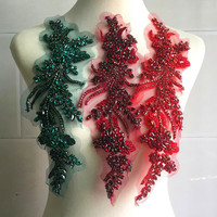 Robe de soirée de créateur haut de gamme avec appliques en strass 3D en forme de fleur, à coudre ou thermocollantes, en verre extensible