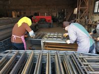 Cage de mise bas galvanisée de haute qualité pour élevage de porcs, enclos pour truies