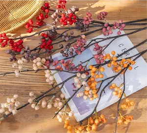 กิ่งไม้ประดิษฐ์ขนาดเล็กสำหรับตกแต่งบ้าน โรงแรม งานแต่งงาน และสำนักงานในวันคริสต์มาส ผลไม้ฮอลลี่ประดิษฐ์ ผลเบอร์รี่คริสต์มาส ผลไม้สีแดง - Product Image 2