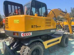 Excavatrice sur pneus Champion XINYUAN B75 de 8 tonnes, 95 % neuve, hydraulique, avec moteur et pompe d'occasion - Product Image 6