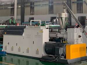 Nouvelle conception de machine d'extrusion de feuilles de plastique ondulé en PP, entièrement automatique, moteur SIEMENS, roulement et moteur de marque XINQUAN à vendre - Product Image 2