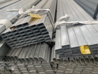 Acier doux prégalvanisé résistant à la corrosion 40x40x3mm, carré, découpe sur mesure, certifié API, noir GB pour support de panneaux solaires photovoltaïques