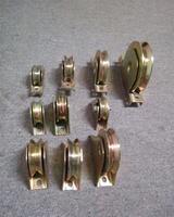 Roues de portail coulissant industrielles en acier robuste, design moderne, support inférieur pour portails coulissants galvanisés pour entrepôts