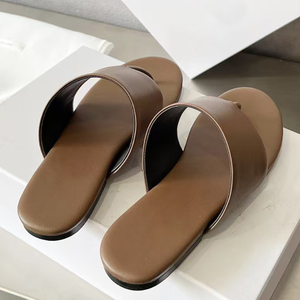 Sandales plates à lanière unique en cuir de vache véritable style ROW pour <span class=keywords><strong>femme</strong></span> – Nouveauté plage et extérieur, design minimaliste - Product Image 6