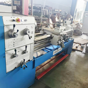 Torno Horizontal Semiautomático de Alta Precisión SMAC CA6261 de 1.5m, 220V, Centros de 1000mm, Ahorro de Energía - Product Image 1