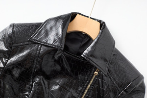 Traje <span class=keywords><strong>de</strong></span> <span class=keywords><strong>Mujer</strong></span> Elegante <span class=keywords><strong>de</strong></span> Dos Piezas <span class=keywords><strong>con</strong></span> <span class=keywords><strong>Chaqueta</strong></span> <span class=keywords><strong>de</strong></span> Manga Larga <span class=keywords><strong>con</strong></span> Cuello Camisero y Cinturón, Minifalda, Color Sólido - Product Image 4