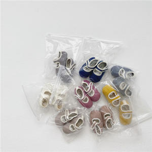 เสื้อผ้าเด็กทารกแรกเกิดปี 2021 ดีไซน์เนอร์ออกแบบเอง ชุดเดินเล่นน่ารัก ผ้าแคนวาส น้ำหนักเบา สำหรับเด็กผู้ชายและเด็กผู้หญิง พร้อมรองเท้าสีสันสดใส - Product Image 6