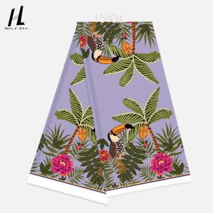 Tela <span class=keywords><strong>de</strong></span> Poliéster con Estampado <span class=keywords><strong>de</strong></span> Pájaro Carpintero Estilo Hawaiano, Pájaro Exótico con Palmeras y Flores para Blusas y Vestidos Mumu - Product Image 4
